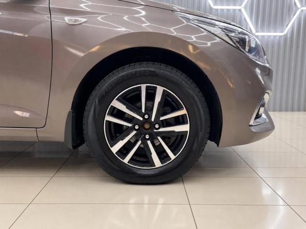 Hyundai Solaris II с пробегом 2018 года, цена 1 225 000 рублей, 115100 км, седан, Автокод Объявления