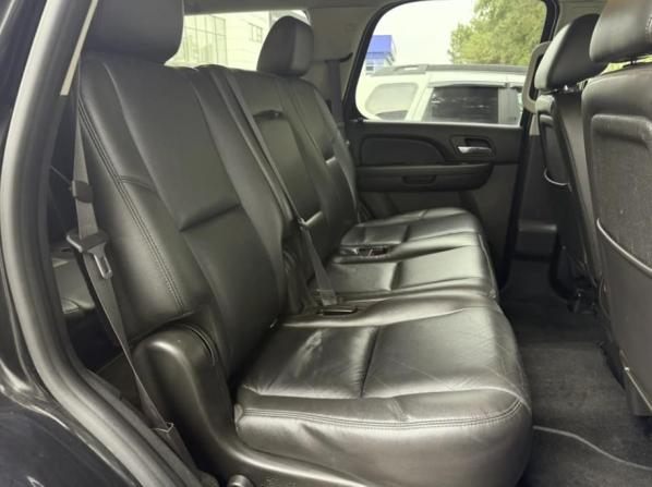 Chevrolet Tahoe III с пробегом 2011 года, цена 1 690 000 рублей, 215052 км, внедорожник, Автокод Объявления