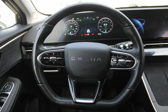 Omoda C5 I с пробегом 2023 года, цена 1 670 000 рублей, 46000 км, внедорожник, Автокод Объявления