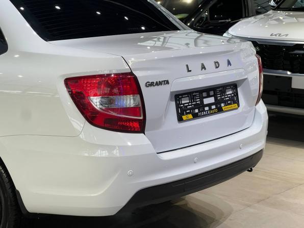 Lada (ВАЗ) Granta I Рестайлинг с пробегом 2024 года, цена 880 000 рублей, 12400 км, седан, Автокод Объявления