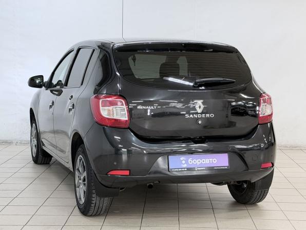 Renault Sandero II с пробегом 2015 года, цена 690 000 рублей, 227696 км, хэтчбек, Автокод Объявления