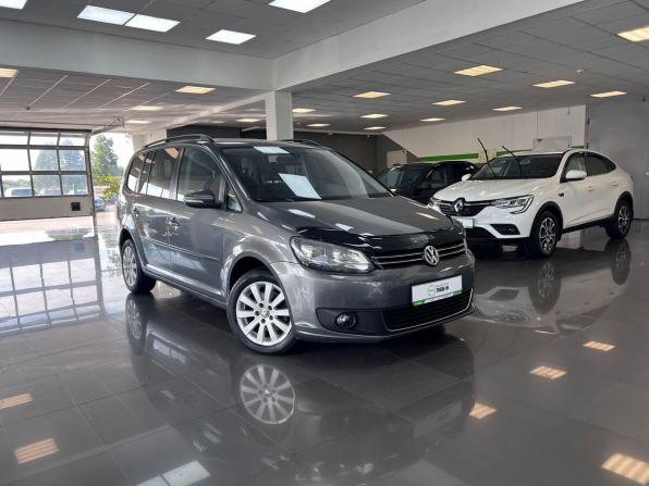 Volkswagen Touran I Рестайлинг 2 с пробегом 2011 года, цена 745 000 рублей, 264043 км, компактвэн, Автокод Объявления