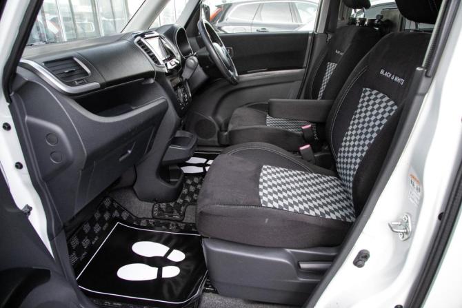 Suzuki Solio II Рестайлинг с пробегом 2013 года, цена 789 000 рублей, 136000 км, микровэн, Автокод Объявления