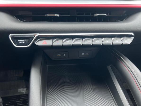 Geely Coolray I Рестайлинг с пробегом 2024 года, цена 2 293 600 рублей, 23967 км, внедорожник, Автокод Объявления