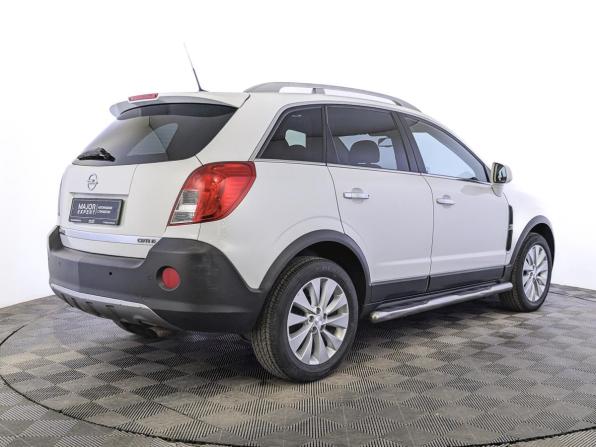 Opel Antara I Рестайлинг с пробегом 2014 года, цена 1 960 000 рублей, 32559 км, внедорожник, Автокод Объявления