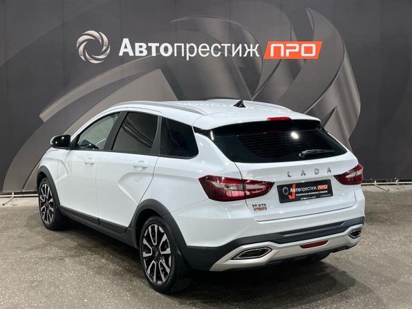 Lada (ВАЗ) Vesta I Рестайлинг (NG) с пробегом 2024 года, цена 1 440 000 рублей, 29180 км, универсал, Автокод Объявления