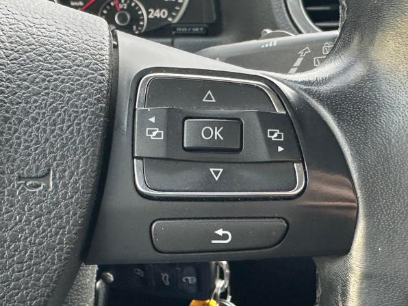 Volkswagen Tiguan I Рестайлинг с пробегом 2014 года, цена 1 099 000 рублей, 215000 км, внедорожник, Автокод Объявления