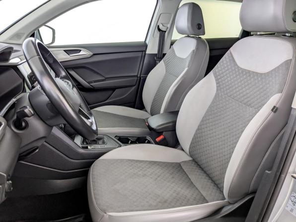 Volkswagen Taos I с пробегом 2021 года, цена 2 210 000 рублей, 76840 км, внедорожник, Автокод Объявления