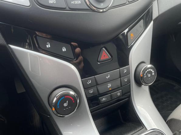 Chevrolet Cruze I с пробегом 2012 года, цена 839 000 рублей, 76807 км, хэтчбек, Автокод Объявления