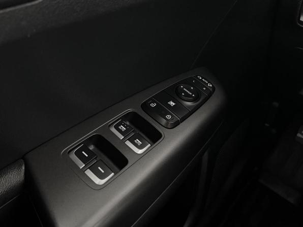 Kia Sportage IV Рестайлинг с пробегом 2020 года, цена 2 289 900 рублей, 99561 км, внедорожник, Автокод Объявления