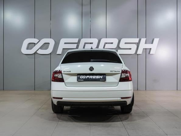 Skoda Octavia III (A7) Рестайлинг с пробегом 2018 года, цена 1 964 000 рублей, 95704 км, лифтбек, Автокод Объявления