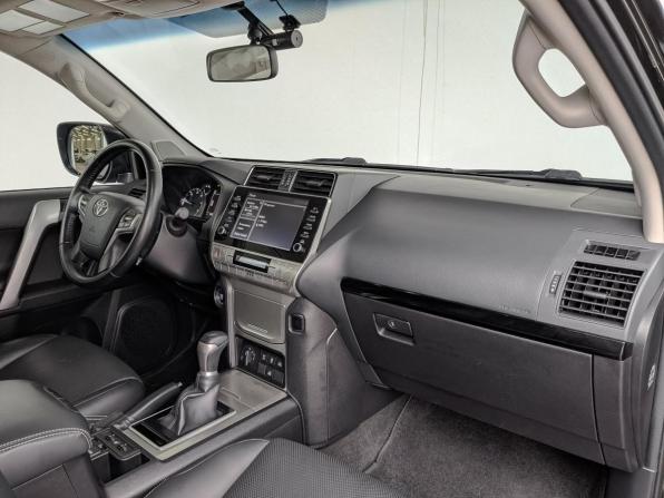 Toyota Land Cruiser Prado 150 Series Рестайлинг 3 с пробегом 2021 года, цена 6 570 000 рублей, 84301 км, внедорожник, Автокод Объявления