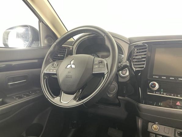 Mitsubishi Outlander III Рестайлинг 3 с пробегом 2020 года, цена 2 149 000 рублей, 135028 км, внедорожник, Автокод Объявления
