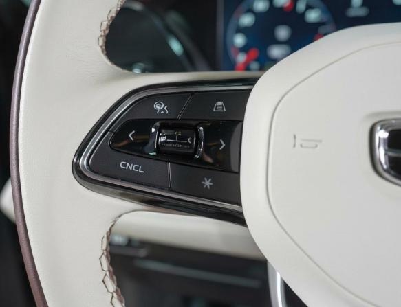 Geely Monjaro I с пробегом 2023 года, цена 3 199 000 рублей, 40207 км, внедорожник, Автокод Объявления