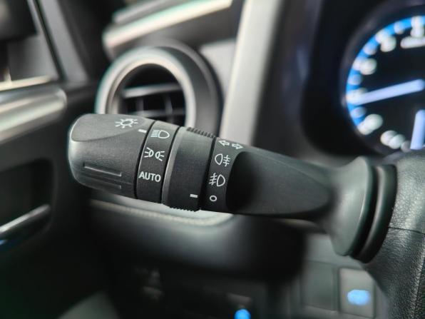 Toyota RAV4 IV (XA40) Рестайлинг с пробегом 2019 года, цена 2 649 000 рублей, 110083 км, внедорожник, Автокод Объявления