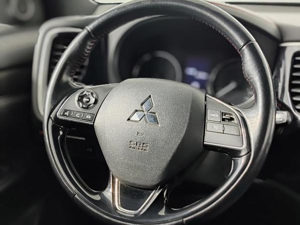 Mitsubishi Outlander III Рестайлинг 3 с пробегом 2021 года, цена 2 219 000 рублей, 113269 км, внедорожник, Автокод Объявления