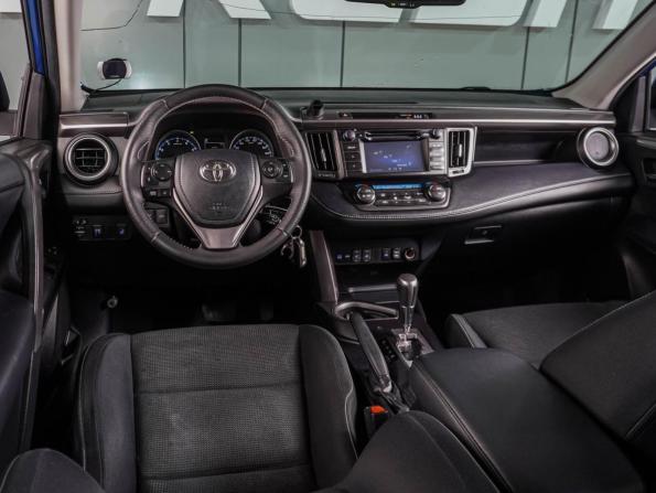 Toyota RAV4 IV (XA40) Рестайлинг с пробегом 2016 года, цена 2 249 000 рублей, 118371 км, внедорожник, Автокод Объявления