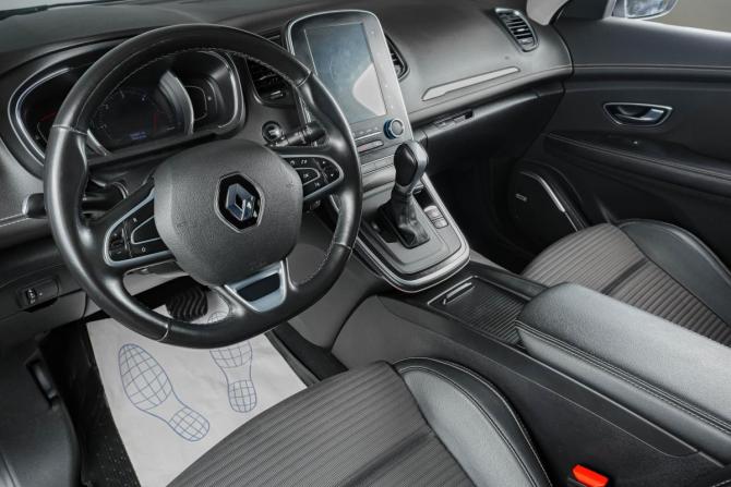 Renault Scenic III с пробегом 2018 года, цена 1 859 000 рублей, 180000 км, компактвэн, Автокод Объявления