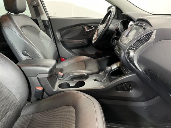 Hyundai ix35 I Рестайлинг с пробегом 2015 года, цена 1 395 000 рублей, 108081 км, внедорожник, Автокод Объявления