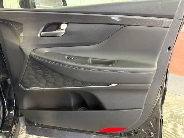 Hyundai Santa Fe IV Рестайлинг с пробегом 2021 года, цена 3 299 000 рублей, 85000 км, внедорожник, Автокод Объявления