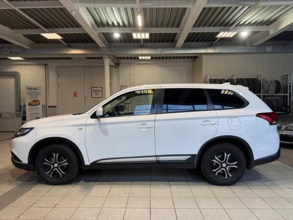 Mitsubishi Outlander III Рестайлинг 2 с пробегом 2018 года, цена 1 939 000 рублей, 82067 км, внедорожник, Автокод Объявления