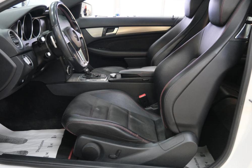Mercedes-Benz C-Класс III (W204) Рестайлинг Омск  - изображение 8