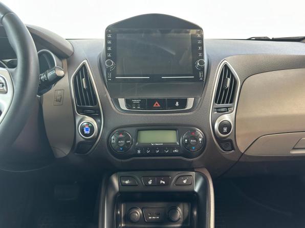 Hyundai ix35 I с пробегом 2013 года, цена 1 302 000 рублей, 199900 км, внедорожник, Автокод Объявления