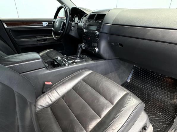 Volkswagen Touareg I с пробегом 2003 года, цена 880 000 рублей, 296130 км, внедорожник, Автокод Объявления