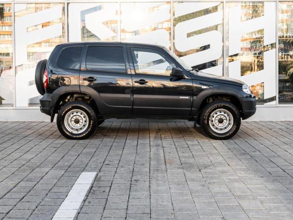 Chevrolet Niva I Рестайлинг с пробегом 2018 года, цена 833 200 рублей, 67435 км, внедорожник, Автокод Объявления