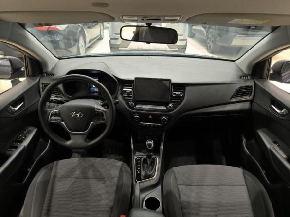 Hyundai Solaris II Рестайлинг с пробегом 2022 года, цена 1 690 000 рублей, 48510 км, седан, Автокод Объявления
