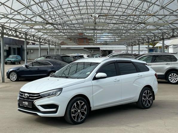 Lada (ВАЗ) Vesta I Рестайлинг (NG) с пробегом 2024 года, цена 1 389 000 рублей, 4983 км, универсал, Автокод Объявления