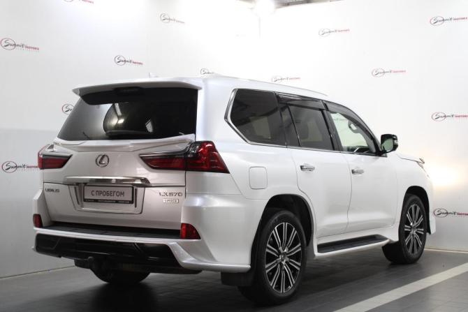 Lexus LX III Рестайлинг 2 с пробегом 2019 года, цена 9 200 000 рублей, 128887 км, внедорожник, Автокод Объявления