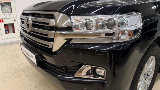 Toyota Land Cruiser 200 Series Рестайлинг 2 с пробегом 2019 года, цена 7 400 000 рублей, 85753 км, внедорожник, Автокод Объявления