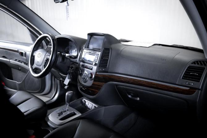 Hyundai Santa Fe II Рестайлинг с пробегом 2011 года, цена 1 349 000 рублей, 198083 км, внедорожник, Автокод Объявления