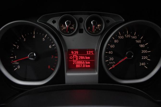 Ford Focus II Рестайлинг с пробегом 2010 года, цена 595 000 рублей, 218817 км, хэтчбек, Автокод Объявления
