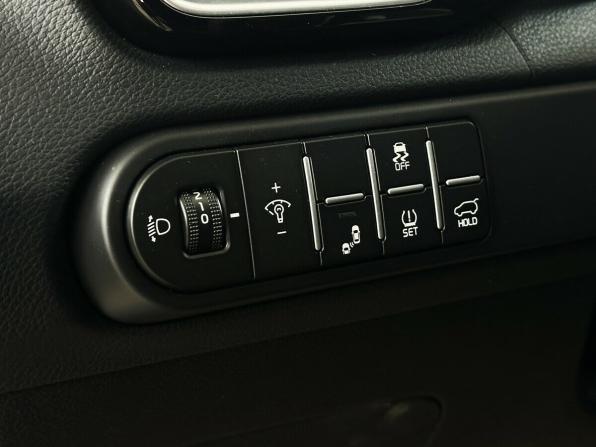 Kia Ceed III Рестайлинг с пробегом 2022 года, цена 2 290 000 рублей, 110113 км, универсал, Автокод Объявления