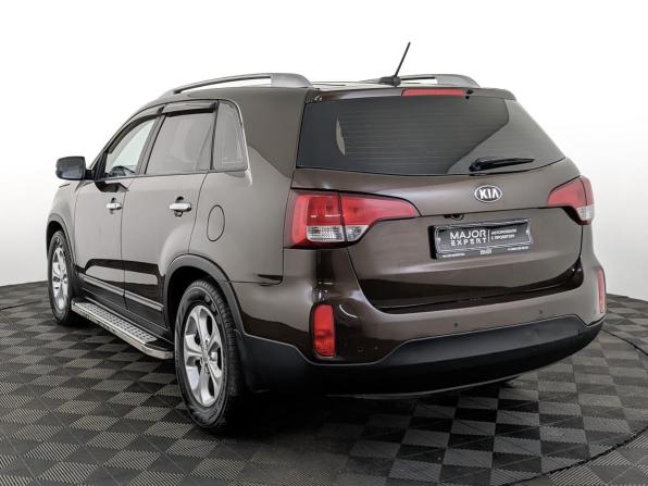 Kia Sorento II Рестайлинг с пробегом 2018 года, цена 2 195 000 рублей, 54573 км, внедорожник, Автокод Объявления