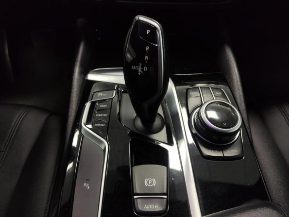 BMW 5 серии VII (G30/G31/G38) с пробегом 2017 года, цена 2 839 000 рублей, 127014 км, седан, Автокод Объявления