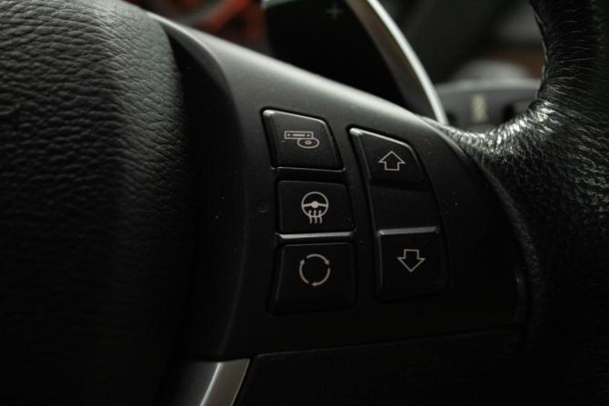 BMW X6 I (E71) с пробегом 2011 года, цена 2 719 000 рублей, 118044 км, внедорожник, Автокод Объявления
