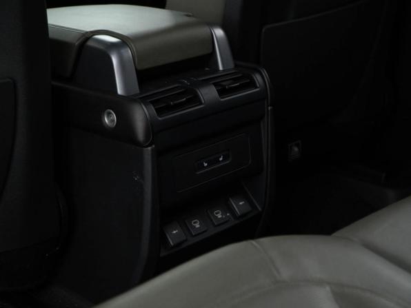 Land Rover Defender II с пробегом 2020 года, цена 4 898 055 рублей, 78714 км, внедорожник, Автокод Объявления