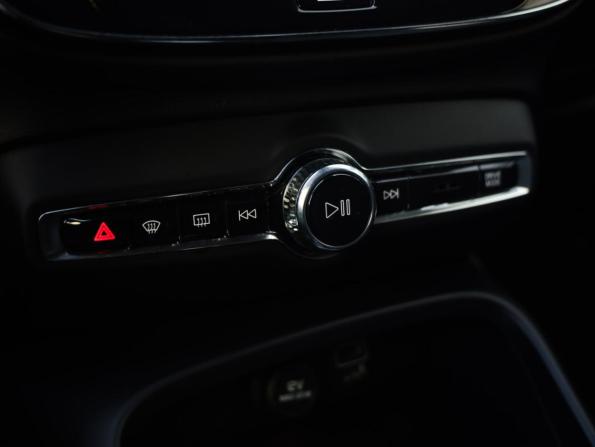 Volvo XC40 I с пробегом 2019 года, цена 2 759 000 рублей, 88567 км, внедорожник, Автокод Объявления