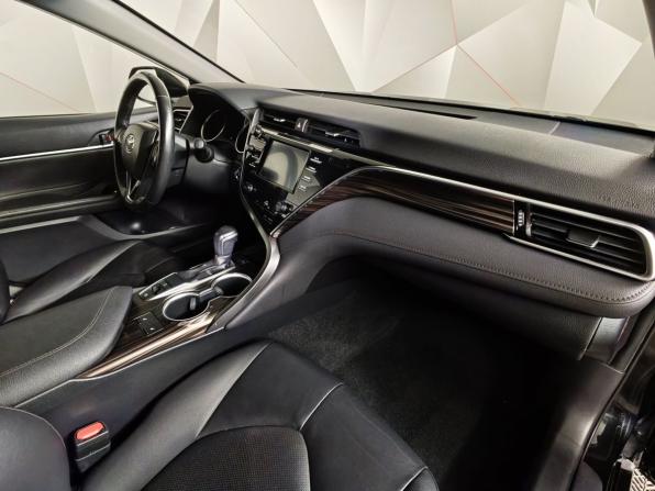 Toyota Camry VIII (XV70) с пробегом 2018 года, цена 2 395 000 рублей, 109715 км, седан, Автокод Объявления