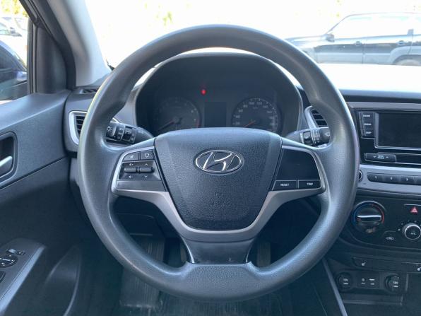 Hyundai Solaris II с пробегом 2018 года, цена 1 280 000 рублей, 134470 км, седан, Автокод Объявления