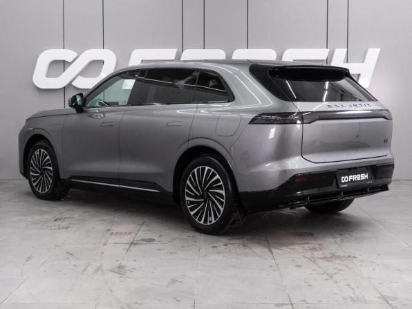 Exeed Exlantix ET с пробегом 2025 года, цена 5 879 000 рублей, 6534 км, внедорожник, Автокод Объявления