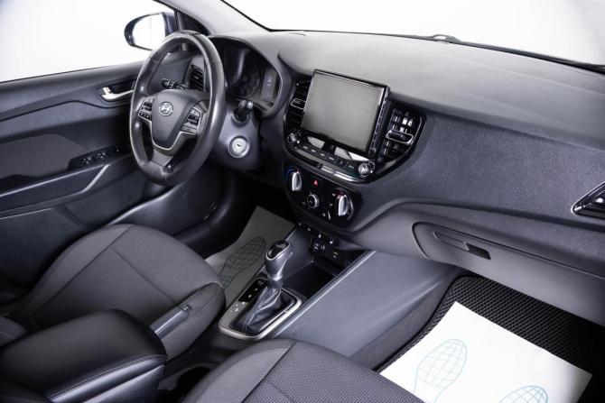 Hyundai Solaris II Рестайлинг с пробегом 2021 года, цена 1 589 000 рублей, 107000 км, седан, Автокод Объявления