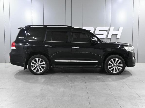 Toyota Land Cruiser 200 Series Рестайлинг 2 с пробегом 2016 года, цена 4 619 000 рублей, 392092 км, внедорожник, Автокод Объявления