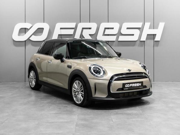 Mini Hatch III (F55/F56) Рестайлинг 2 с пробегом 2022 года, цена 3 149 000 рублей, 16192 км, хэтчбек, Автокод Объявления