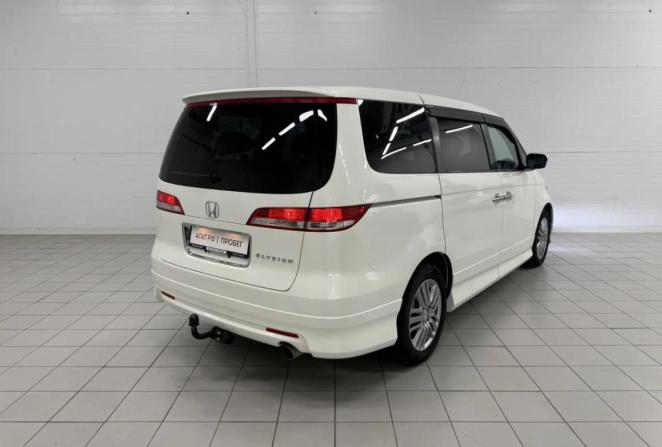 Honda Elysion I с пробегом 2006 года, цена 1 350 000 рублей, 176145 км, минивэн, Автокод Объявления