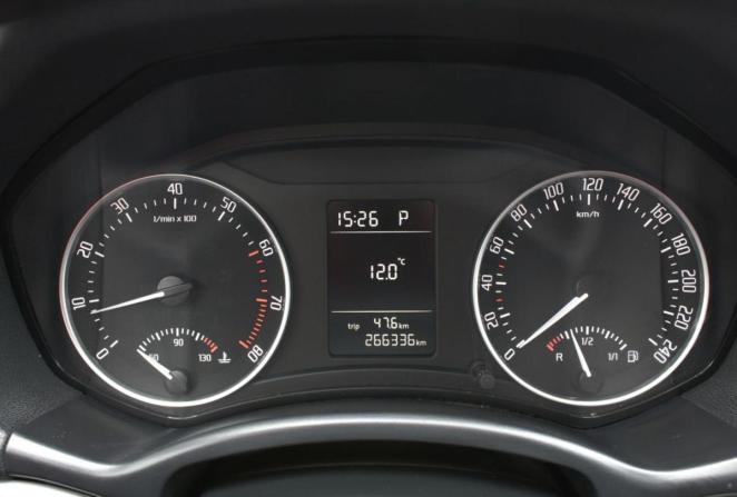 Skoda Octavia II (A5) Рестайлинг с пробегом 2013 года, цена 1 000 000 рублей, 266336 км, лифтбек, Автокод Объявления