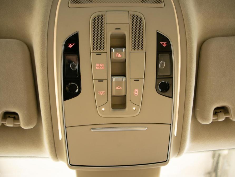 Audi A8 III (D4) Рестайлинг Москва  - изображение 23